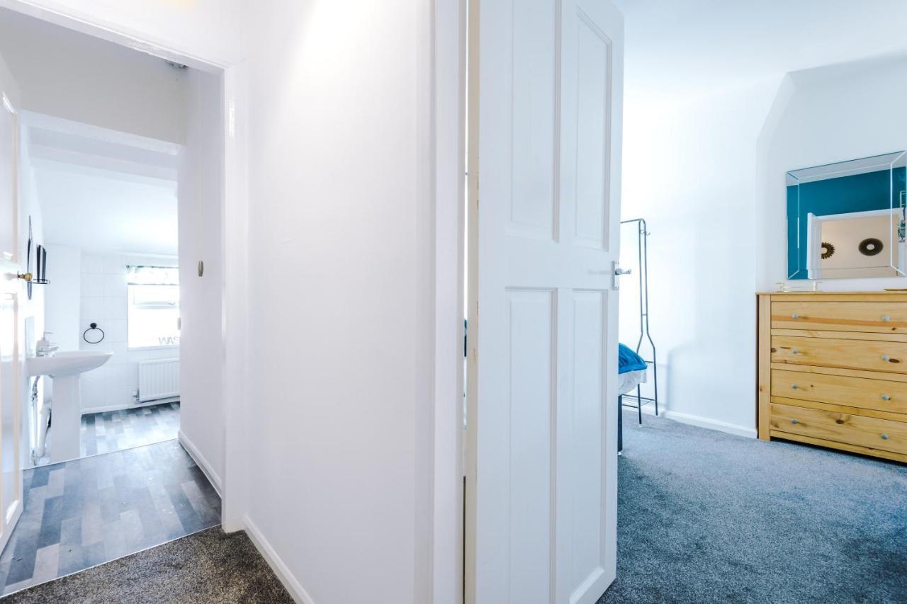 Spacious 2-Bed City-Centre Cottage In Chester By 53 Degrees Property - Ideal For Groups & Couples - Sleeps 6 Exterior foto